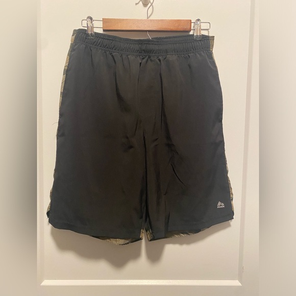 (3/$15) Men’s Medium RBX shorts - Picture 3 of 5
